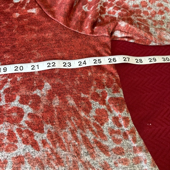 Kim Rogers Curvy Women's Animal print Orange Grey Ombré Knit Top, Plus Size 2X - Picture 8 of 9